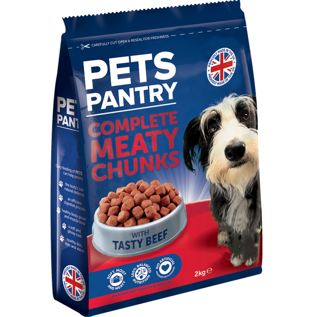 PETS PANTRY Complete Meaty Chunks with Tasty Beef