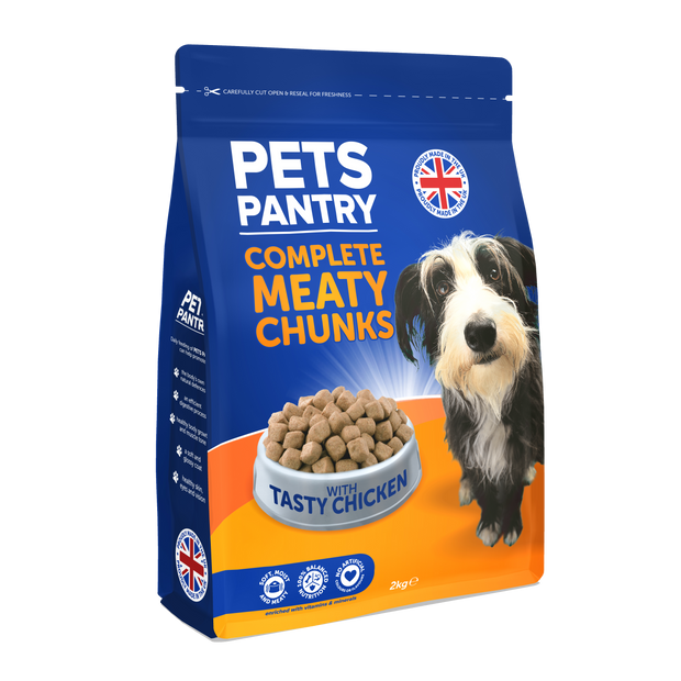 PETS PANTRY Complete Meaty Chunks with Tasty Chicken